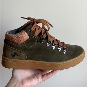 REI Forsake Women’s Patch Boots size 7